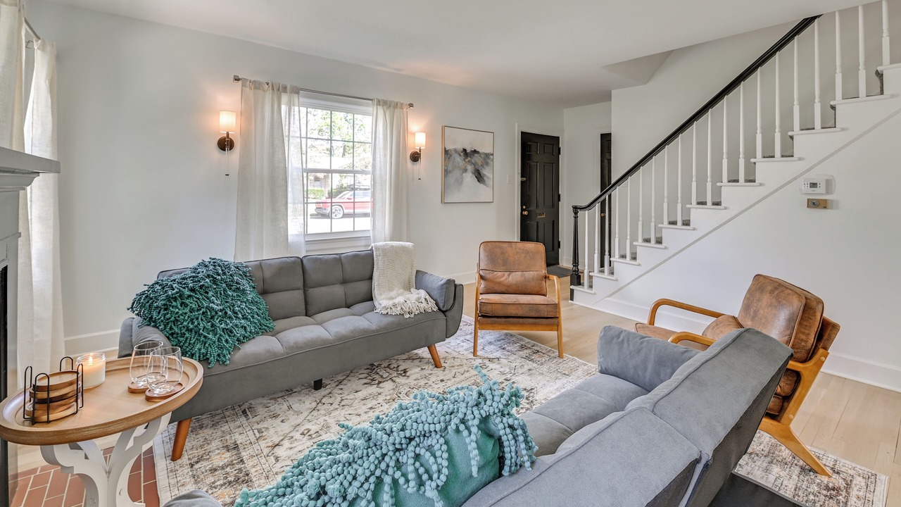 Photo of Livingroom in Lexington