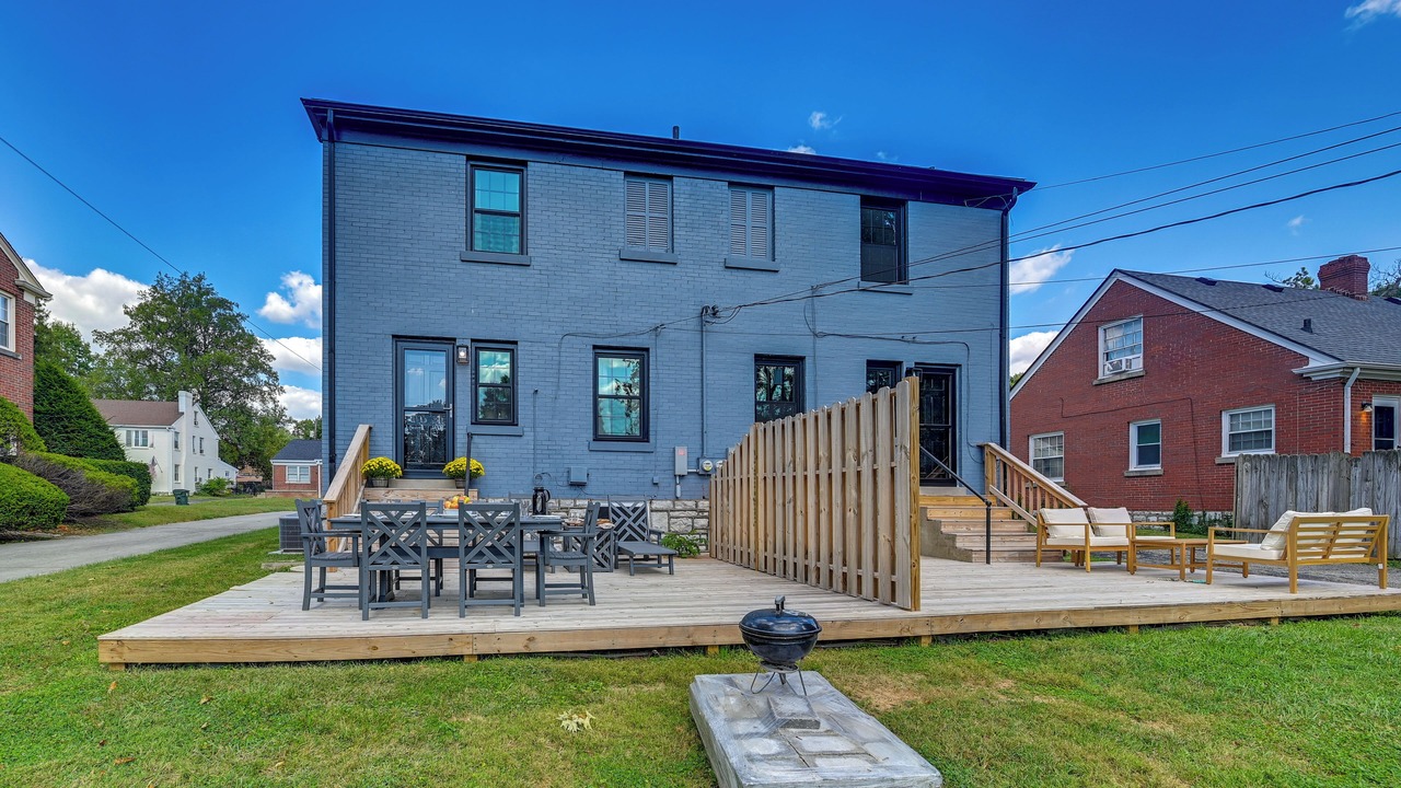 Photo of Outdoor in Lexington