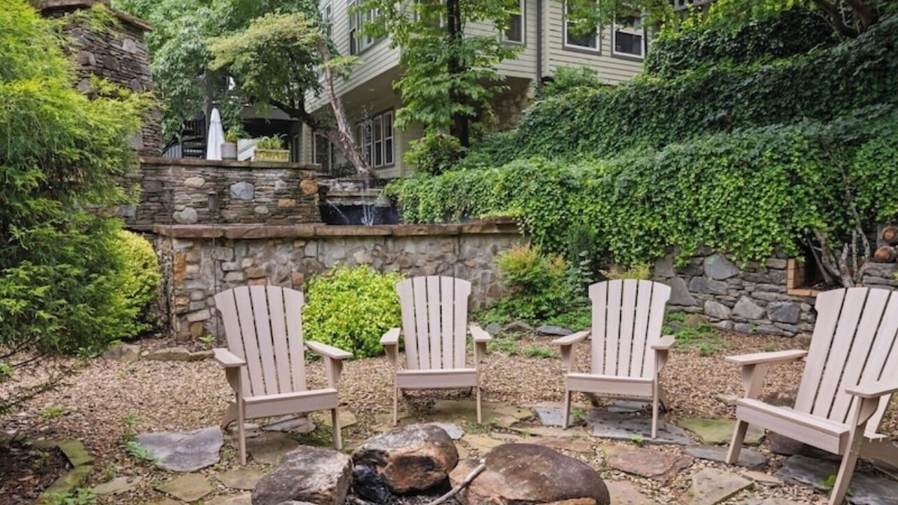 Photo of Patio Balcony in Lake Lure