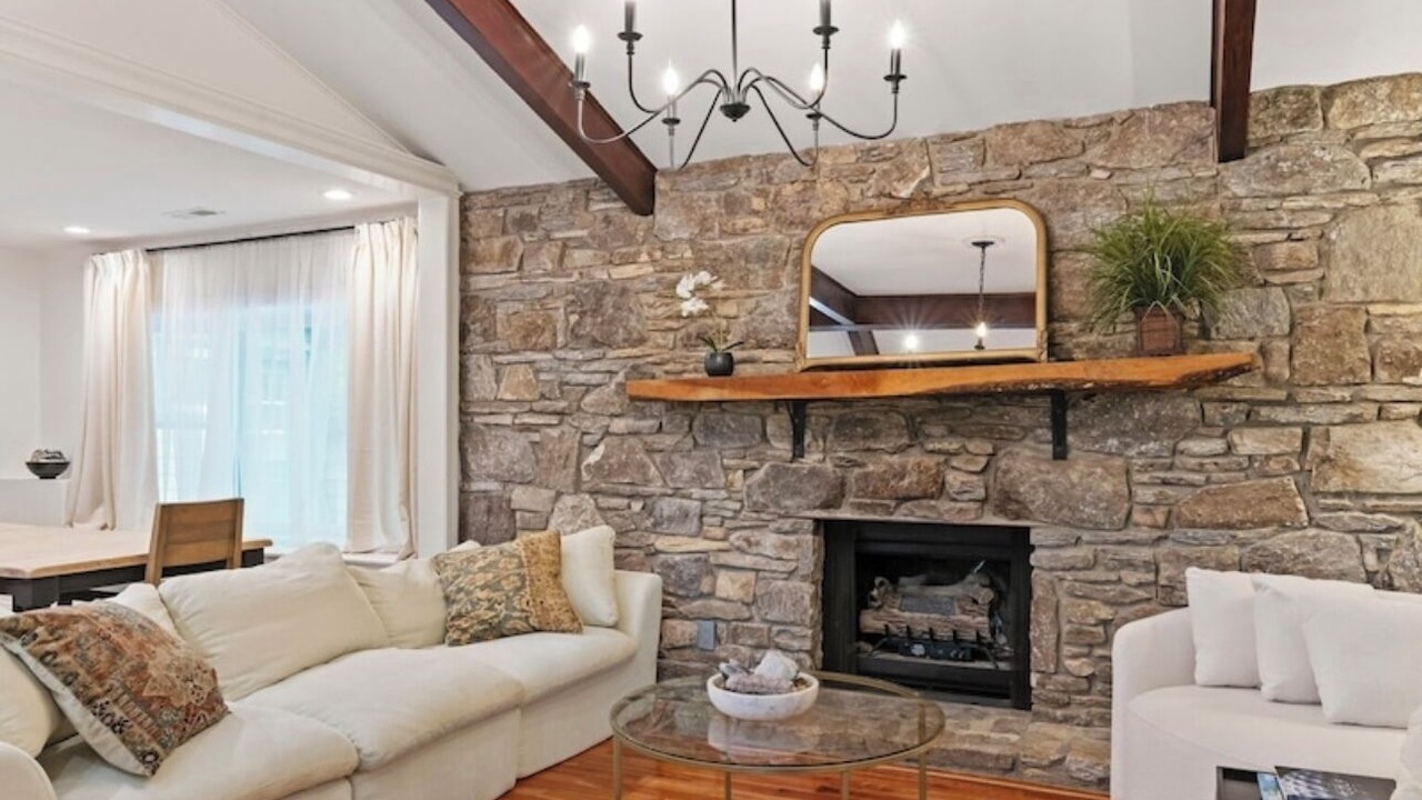 Photo of Livingroom in Lake Lure