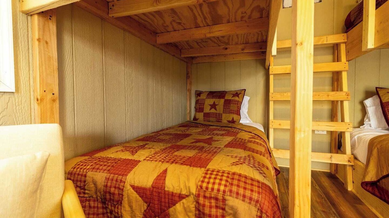 Photo of Bedroom in Berkeley Springs