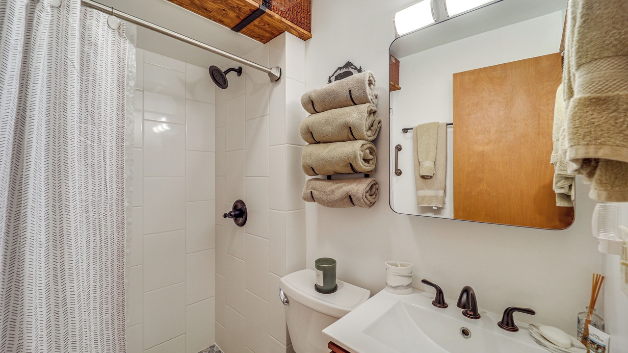 Photo of Bathroom in Newland