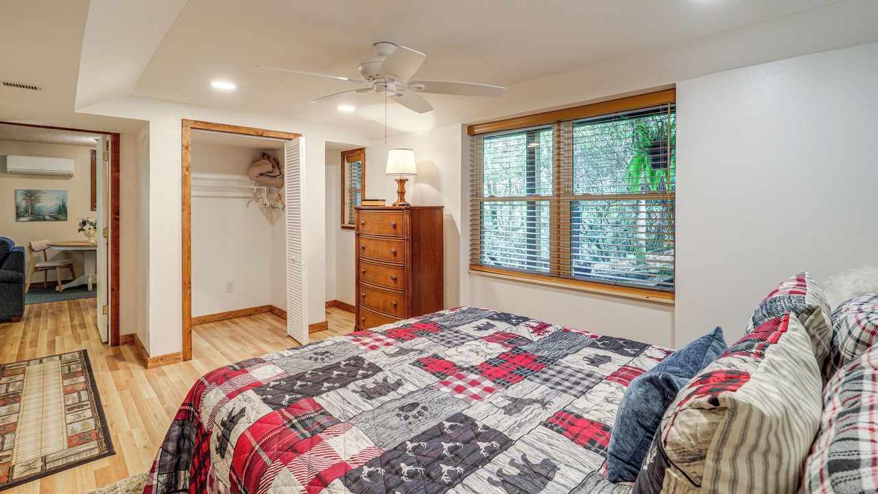 Photo of Bedroom in Newland