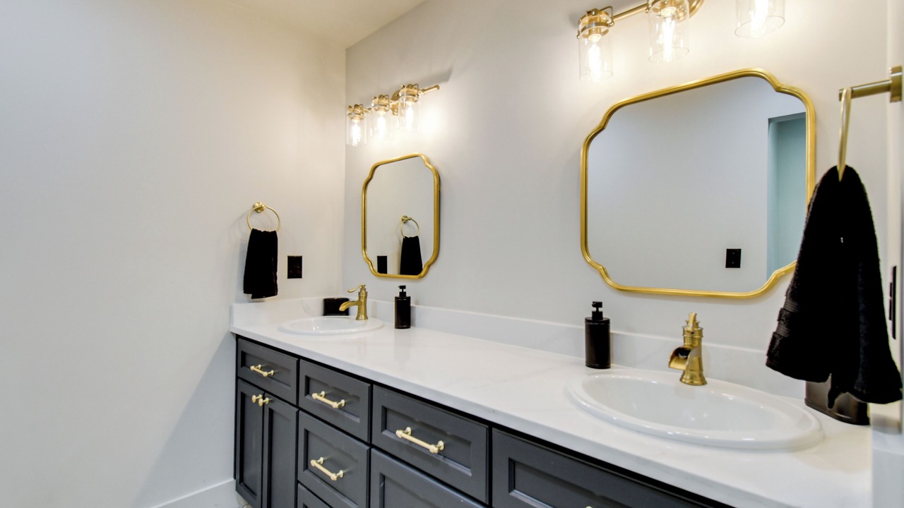 Photo of Bathroom in Campton