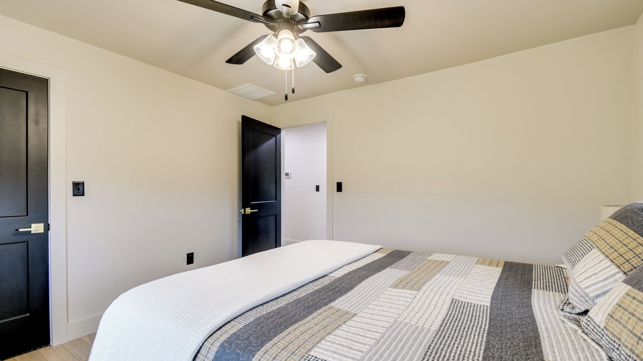 Photo of Bedroom in Campton