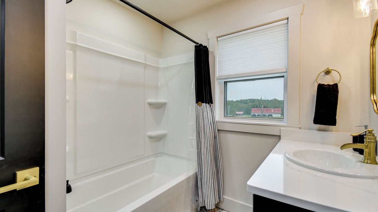 Photo of Bathroom in Campton