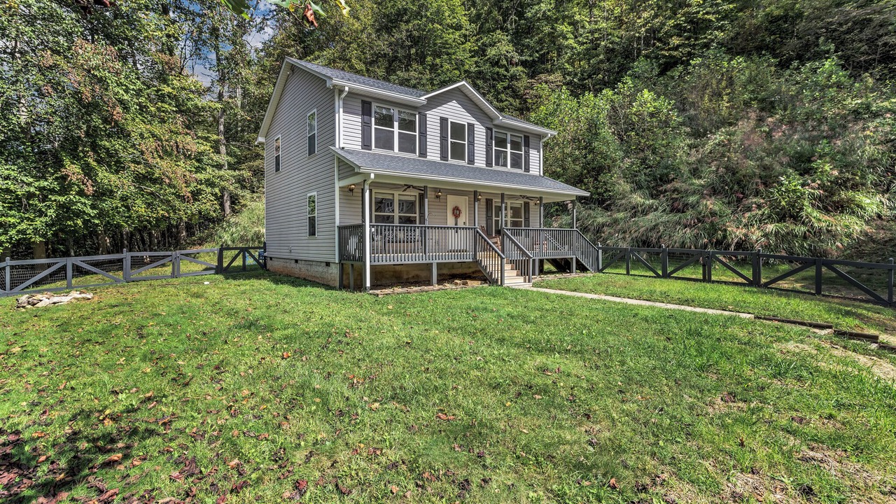 Photo of Outdoor in Barnardsville