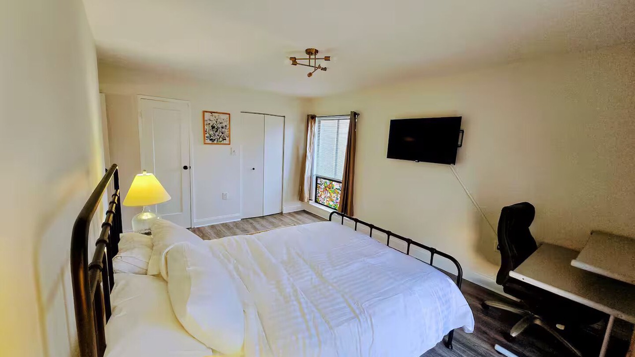 Photo of Bedroom in Herndon