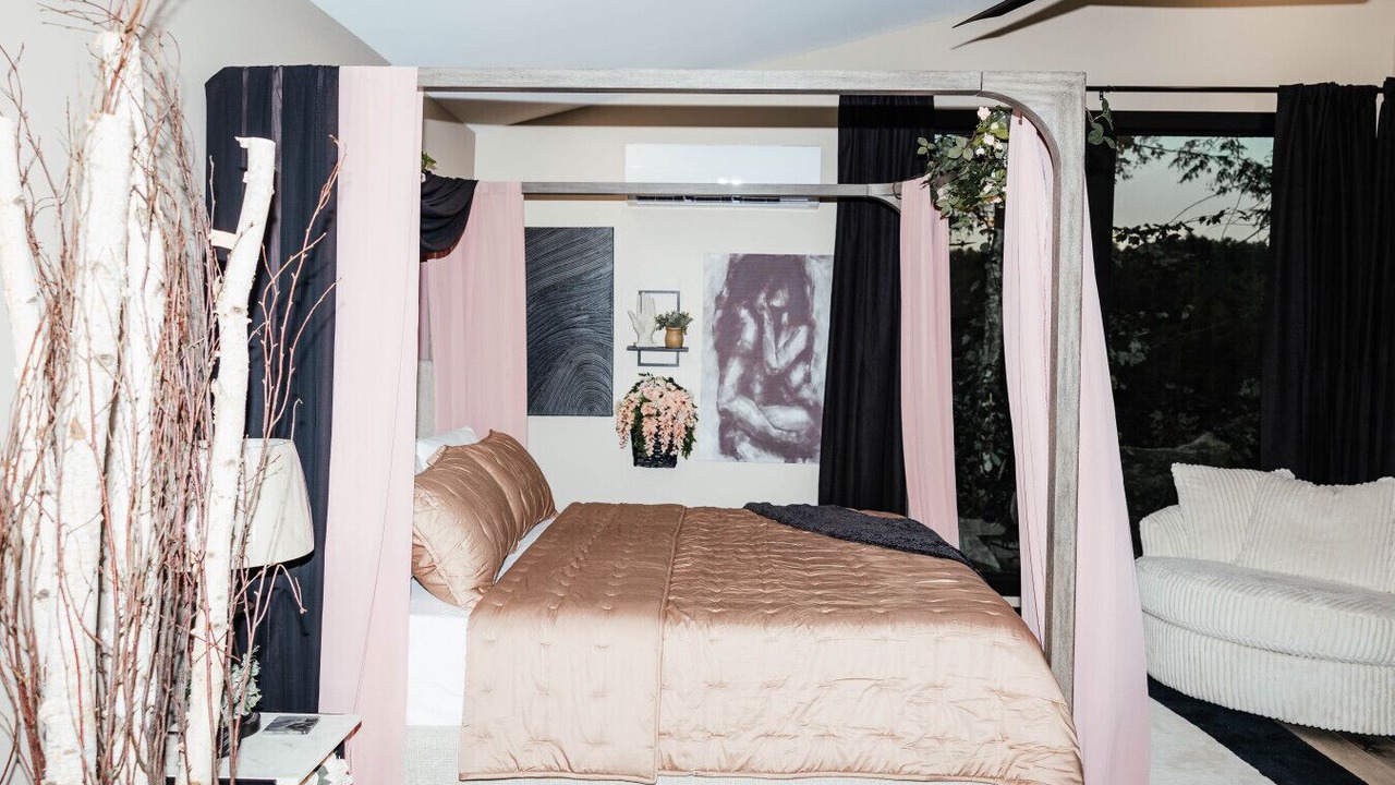 Photo of Bedroom in Campton