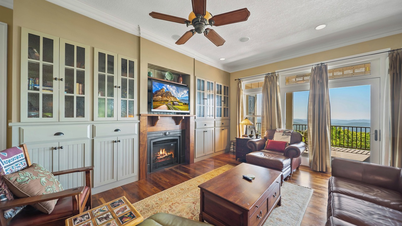 Photo of Livingroom in Apple Ridge
