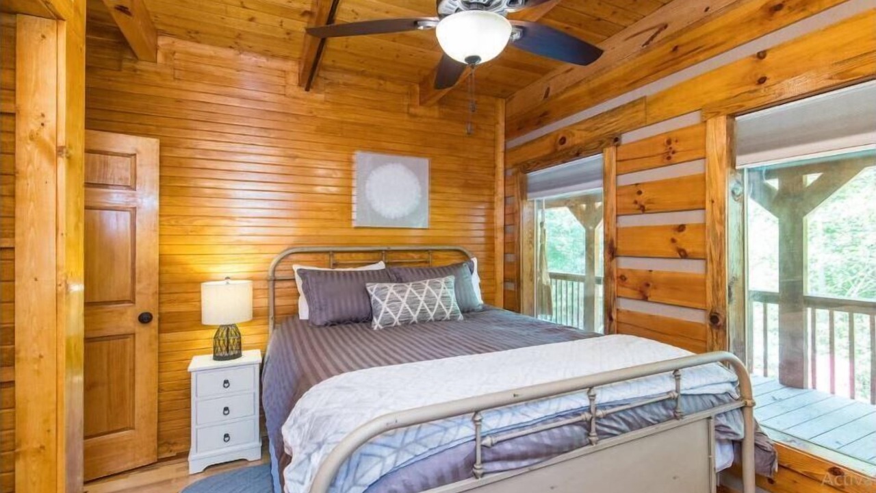 Photo of Bedroom in Rogers