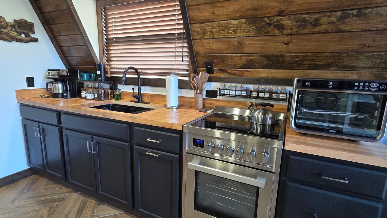 Photo of Kitchen in Mountain City