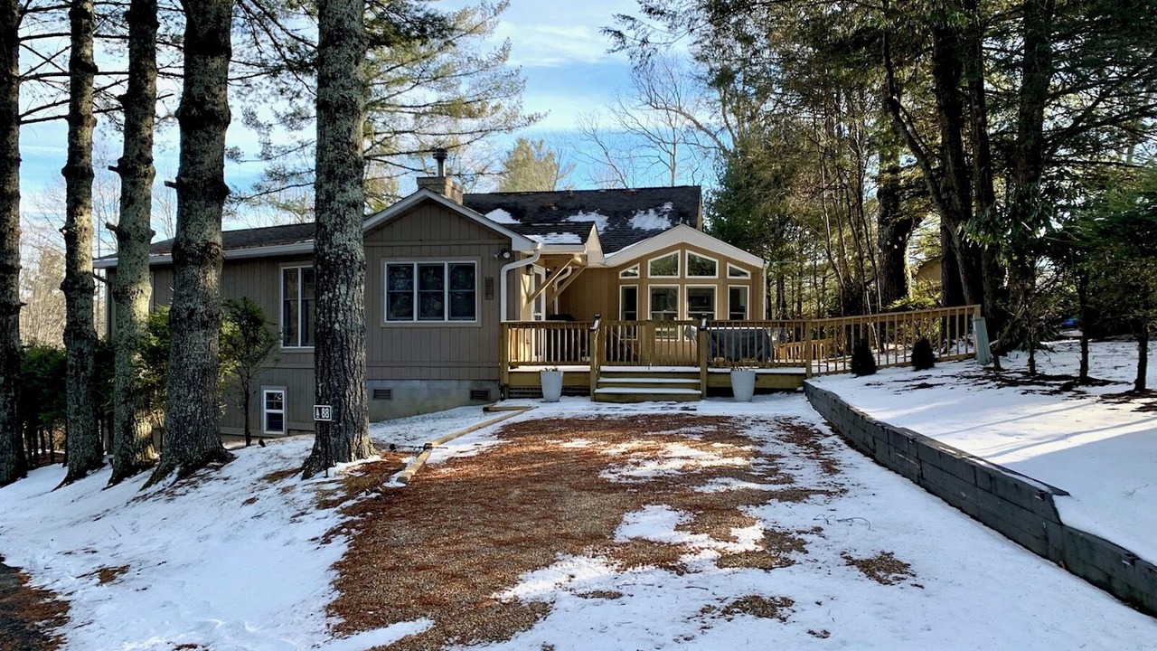 Photo of Outdoor in Pineola