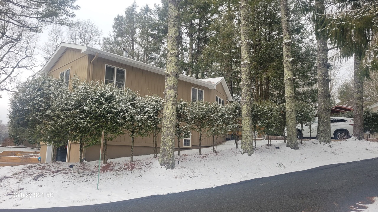 Photo of Outdoor in Pineola
