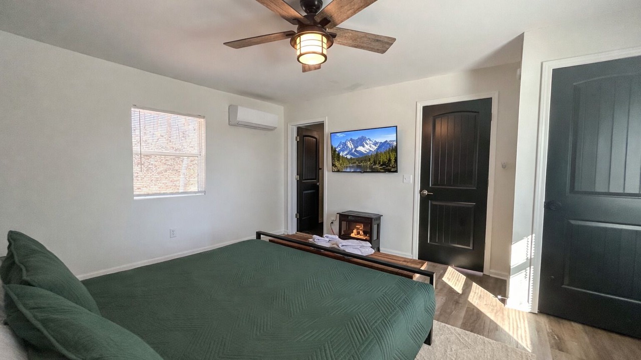 Photo of Bedroom in Campton