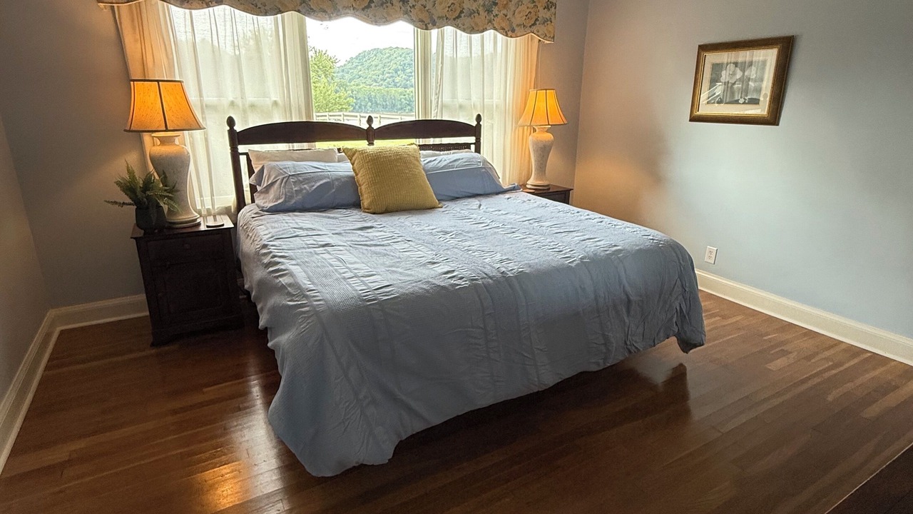 Photo of Bedroom in Carrollton