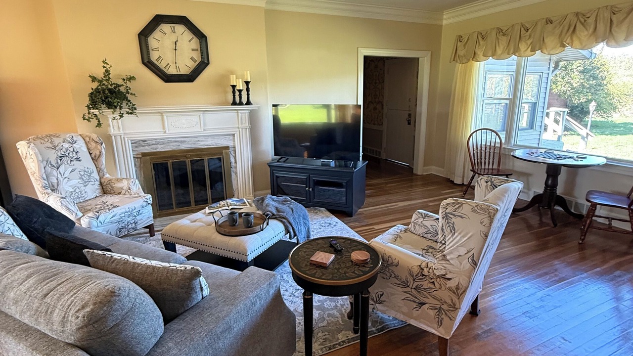 Photo of Livingroom in Carrollton