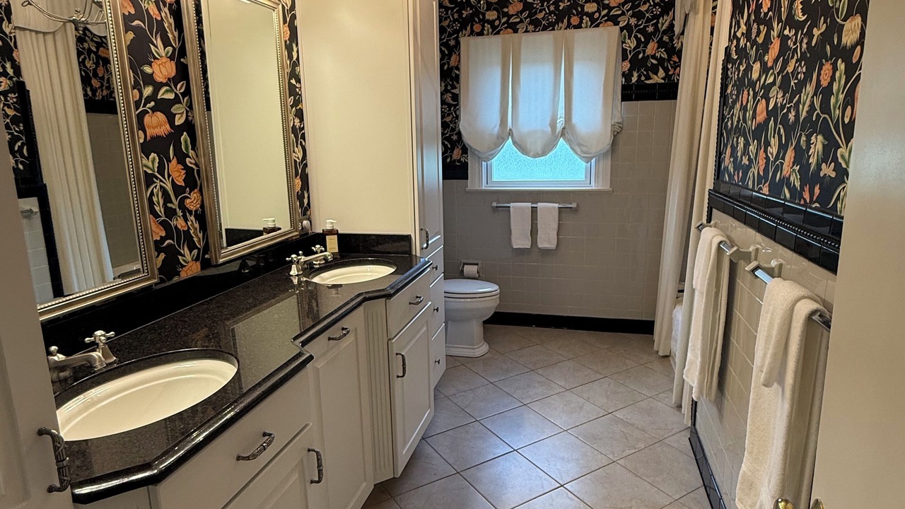Photo of Bathroom in Carrollton