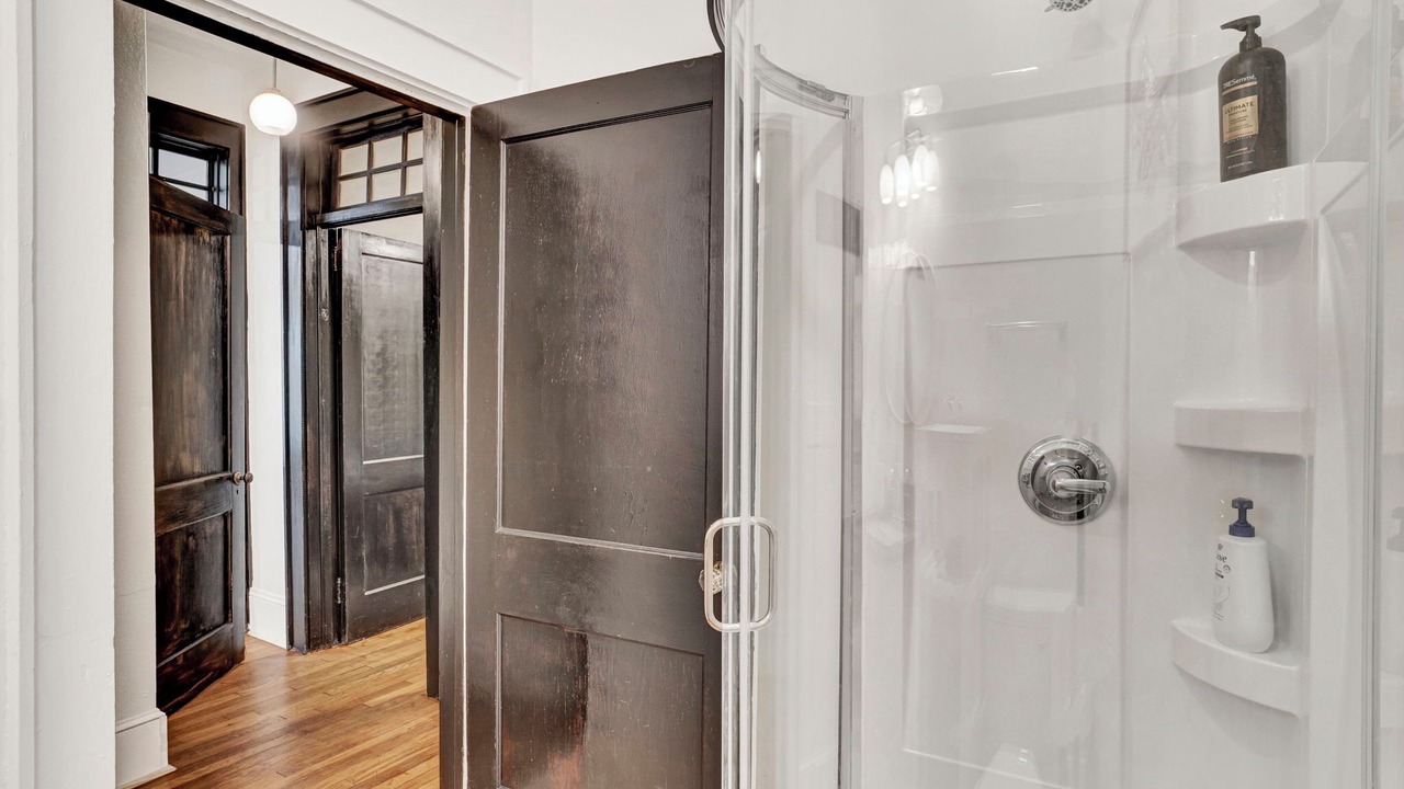 Photo of Bathroom in Hendersonville