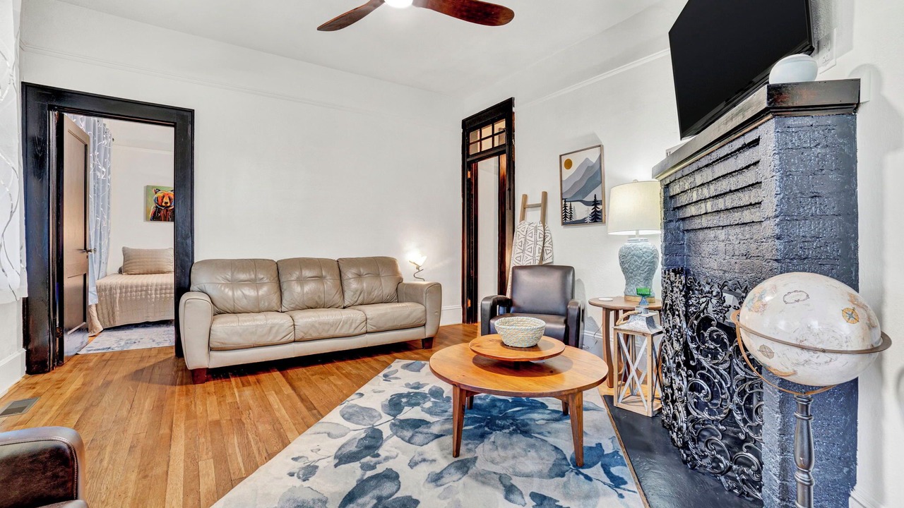 Photo of Livingroom in Hendersonville