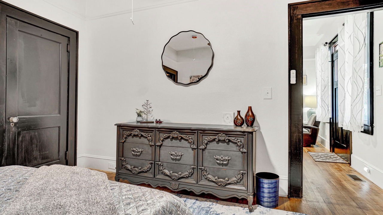 Photo of Bedroom in Hendersonville
