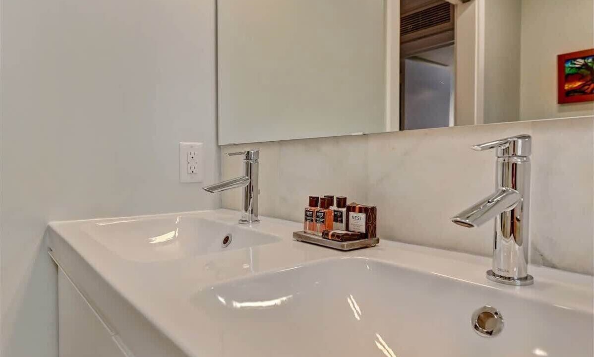 Photo of Bathroom in Cherry