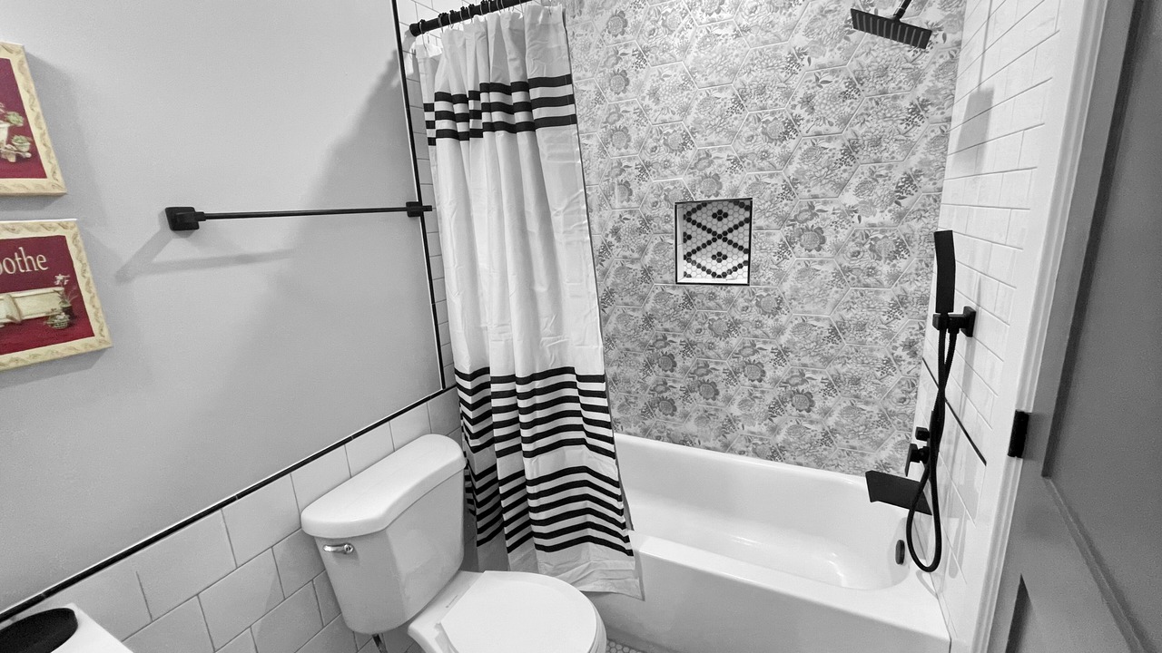 Photo of Bathroom in Downtown Baltimore
