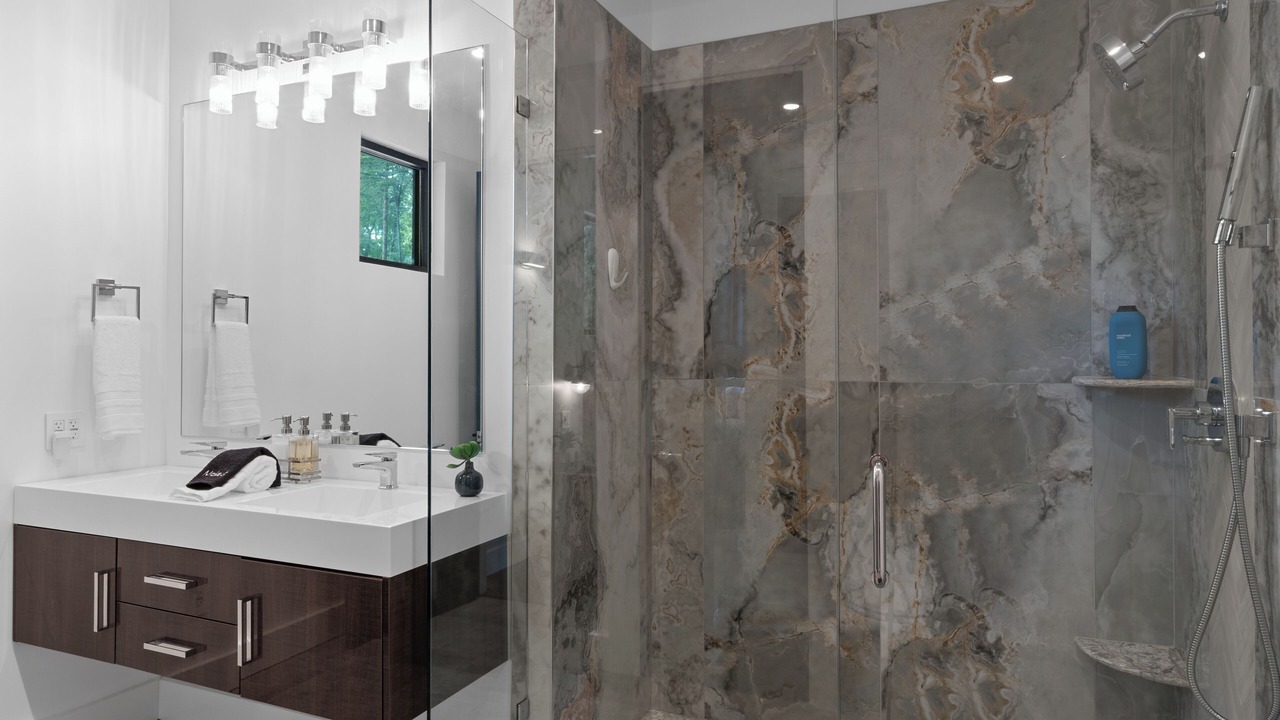Photo of Bathroom in Marion