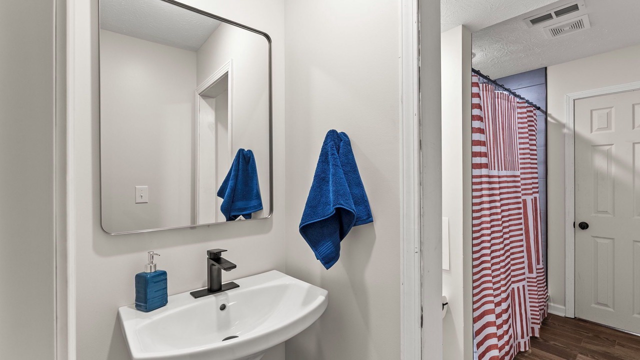 Photo of Bathroom in Waddy