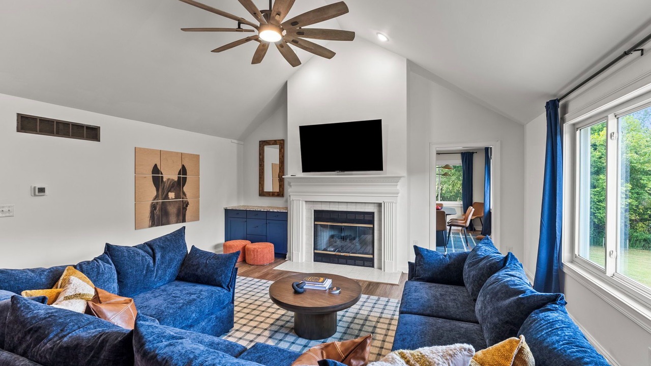Photo of Livingroom in Waddy