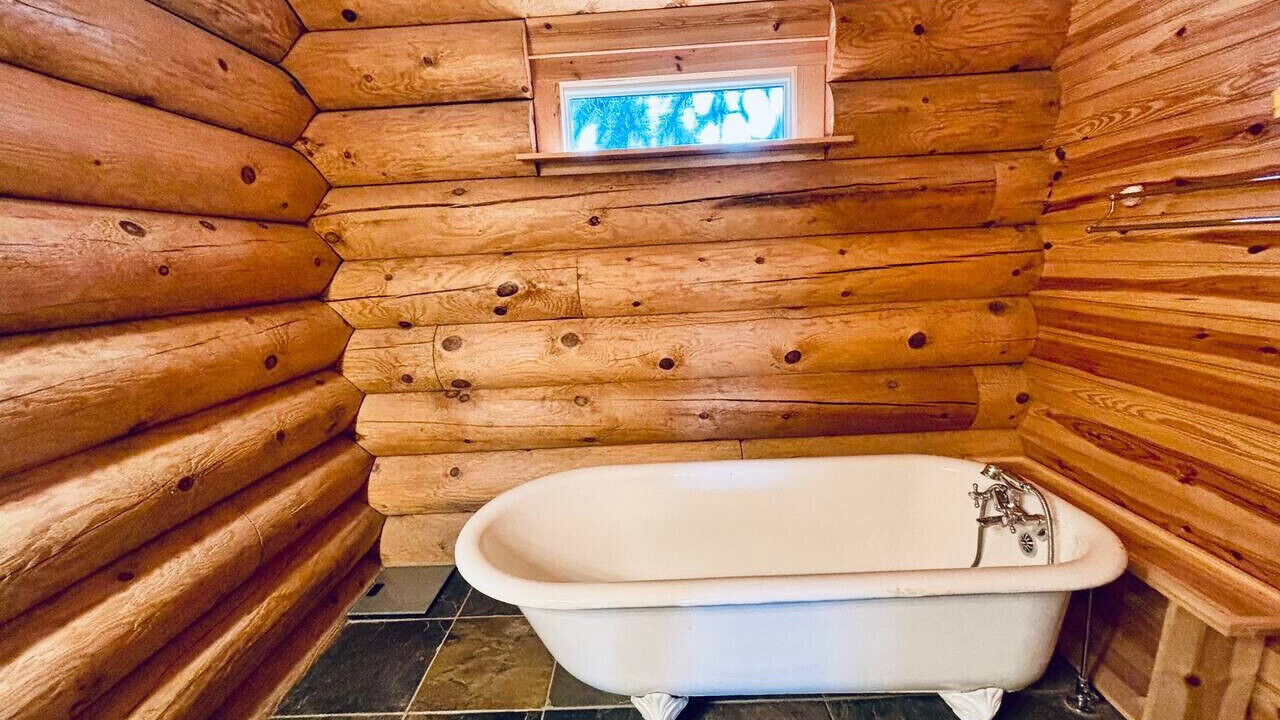 Photo of Bathroom in Saint Helens