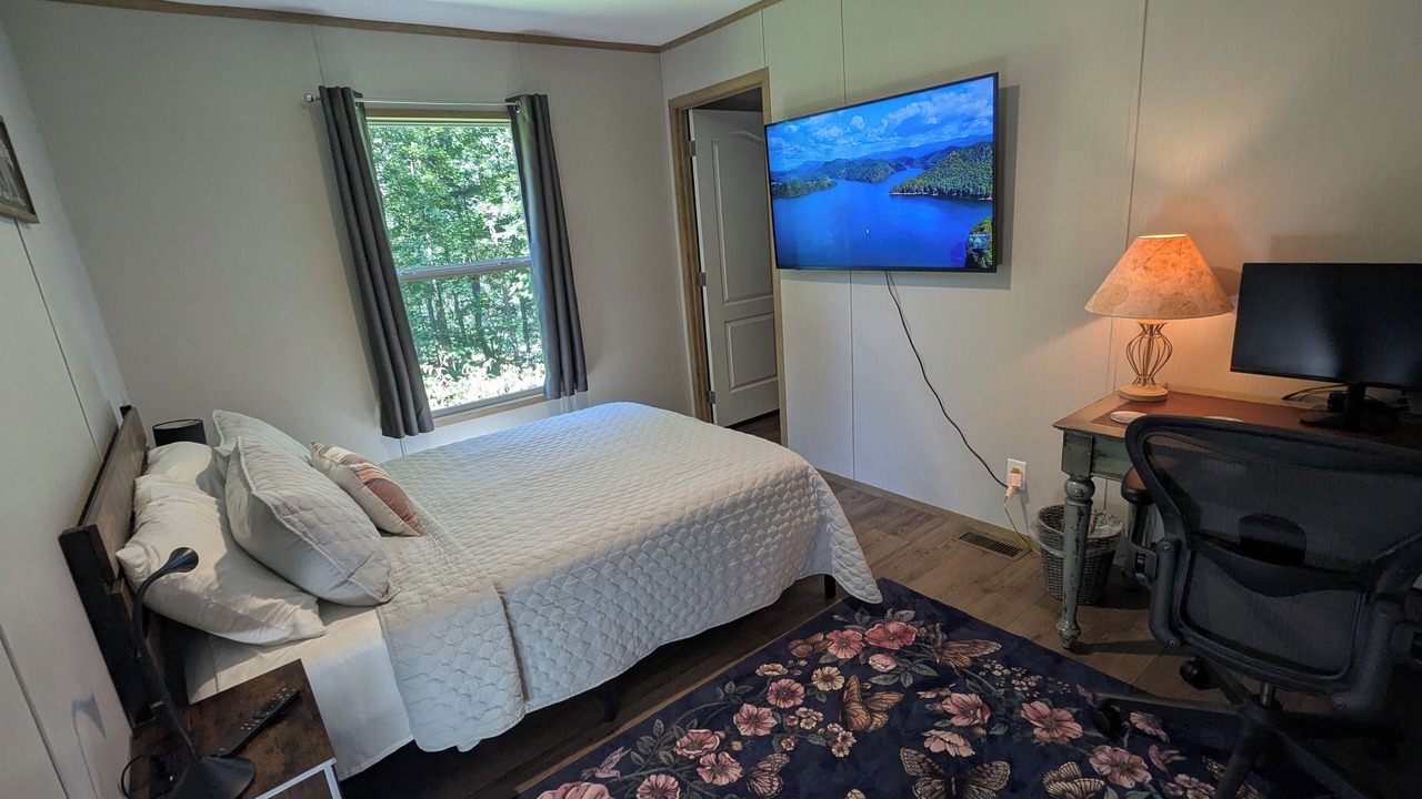 Photo of Bedroom in Elk Park
