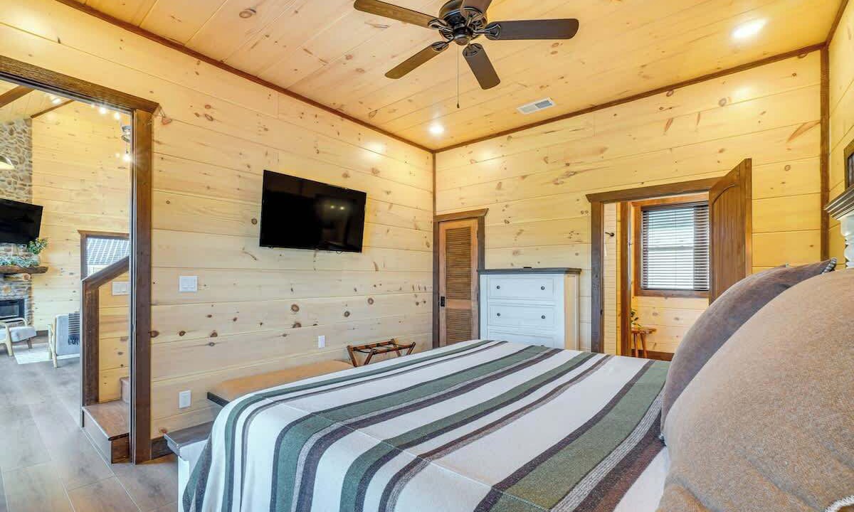 Photo of Bedroom in Sevierville