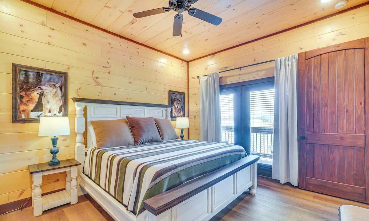 Photo of Bedroom in Sevierville