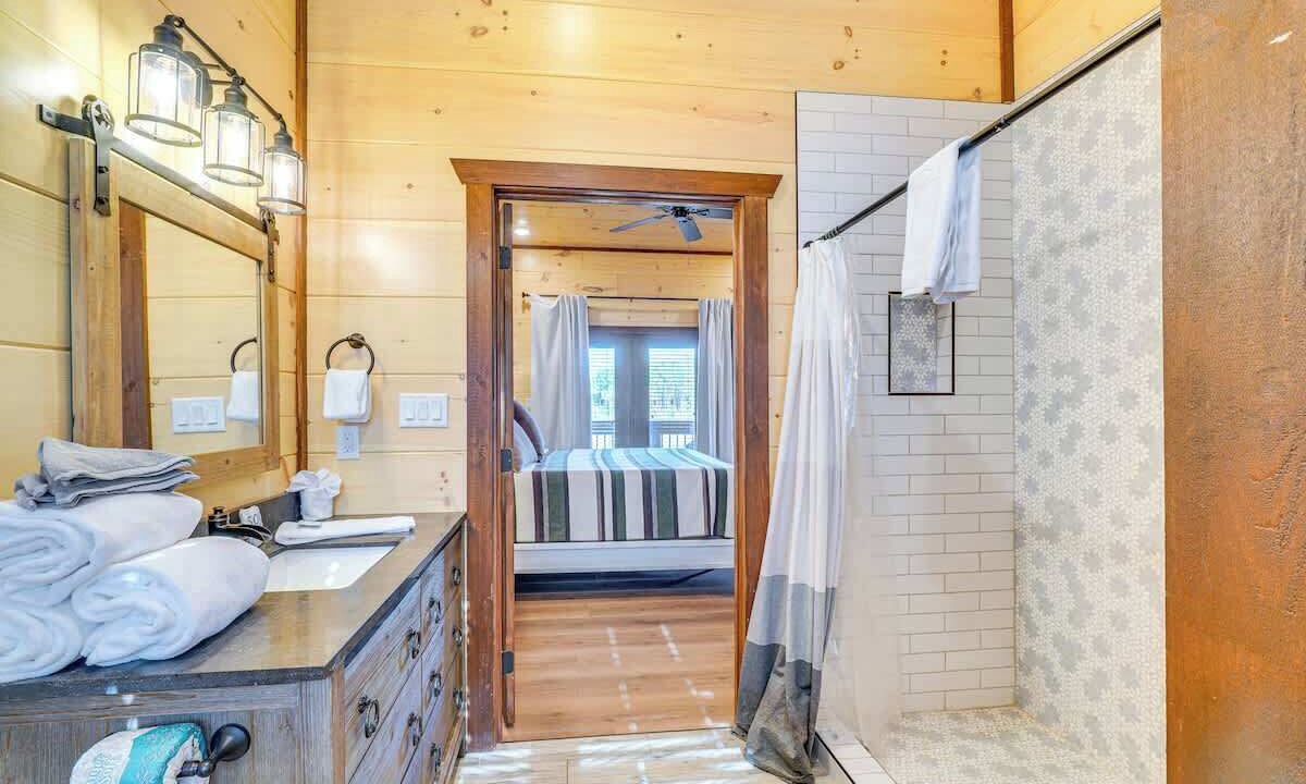 Photo of Bathroom in Sevierville