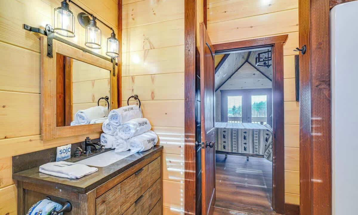 Photo of Bathroom in Sevierville