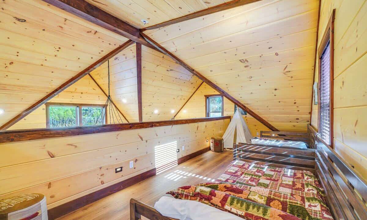 Photo of Bedroom in Sevierville
