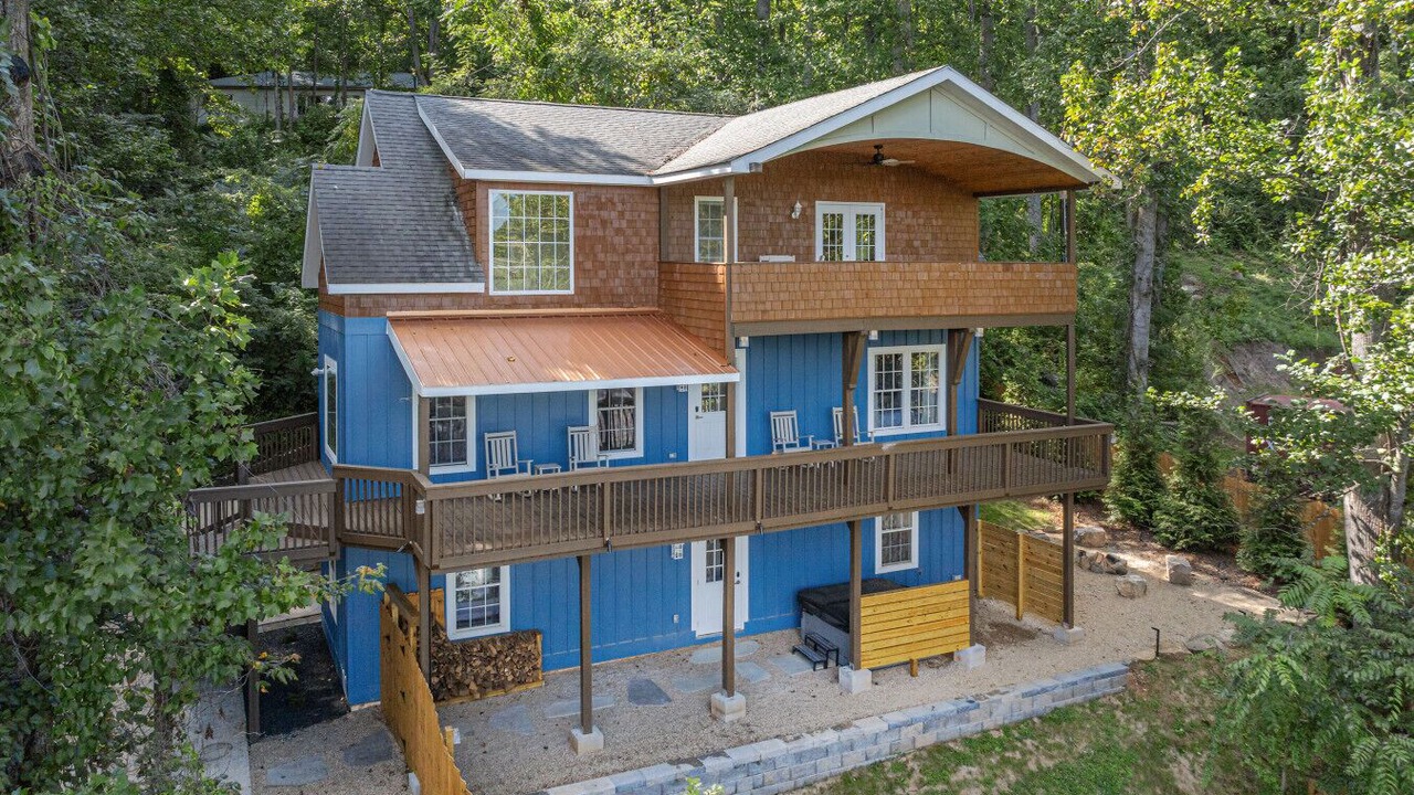 Photo of Outdoor in Swannanoa