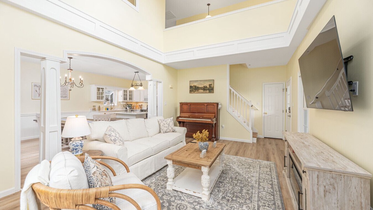 Photo of Livingroom in Swannanoa