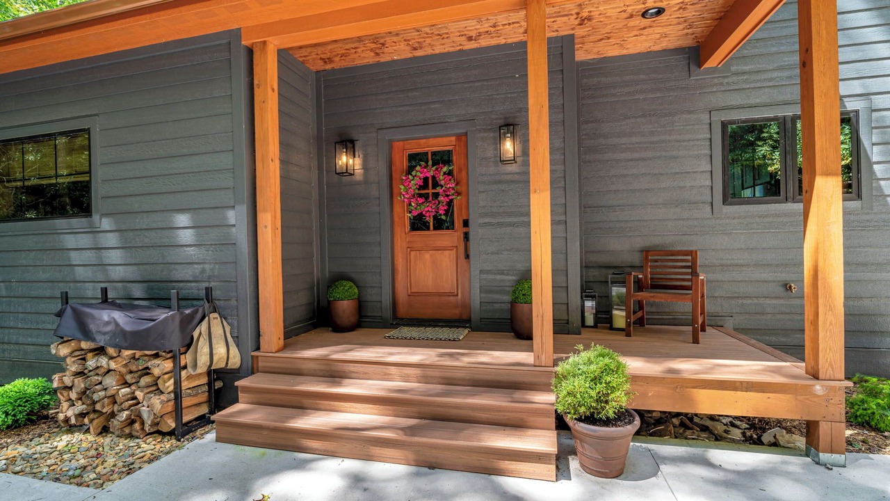 Photo of Patio Balcony in Black Mountain