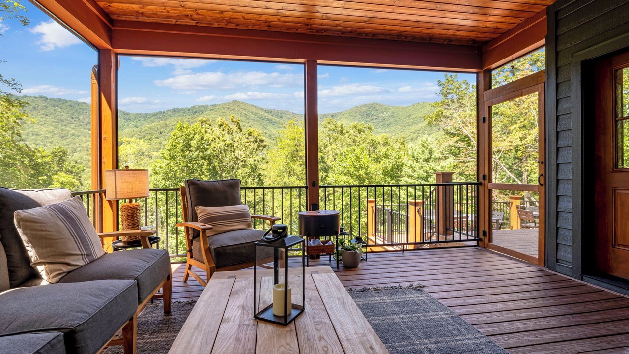 Photo of Livingroom in Black Mountain