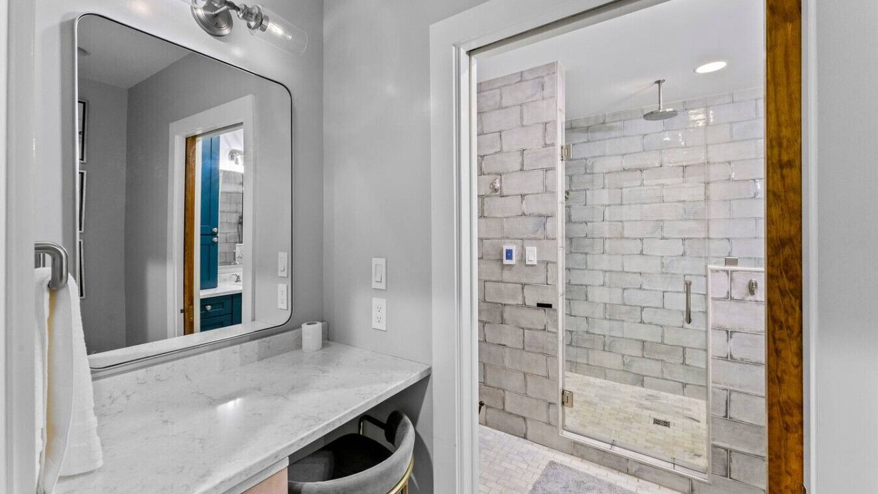 Photo of Bathroom in Old City