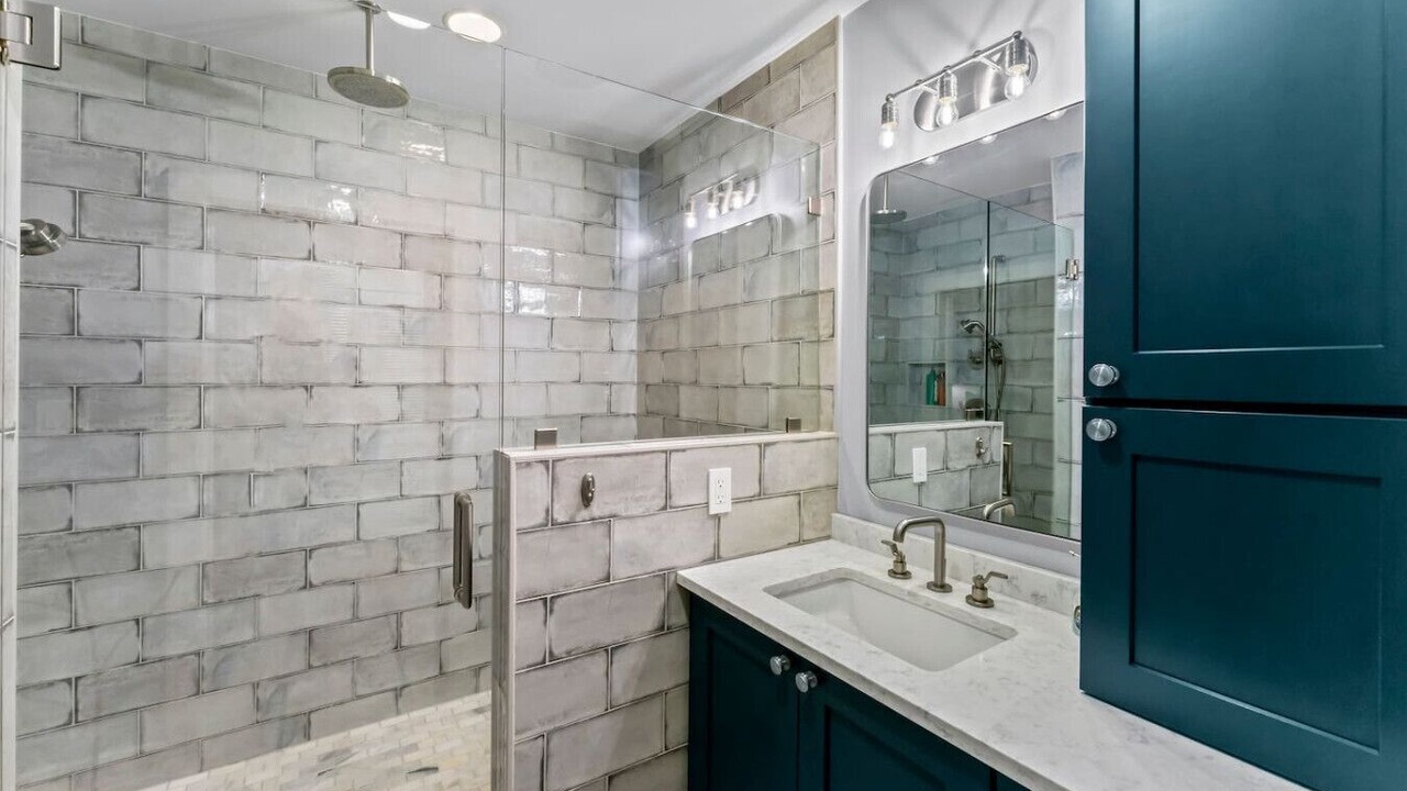 Photo of Bathroom in Old City