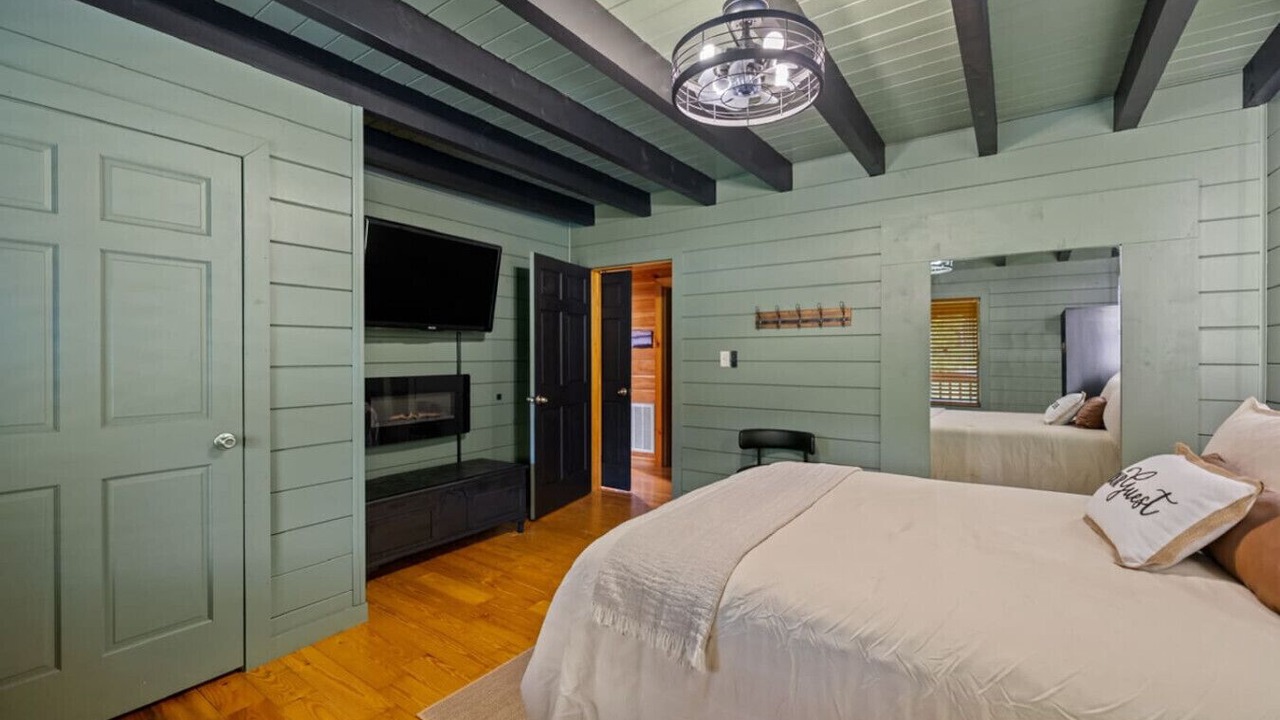 Photo of Bedroom in Rogers