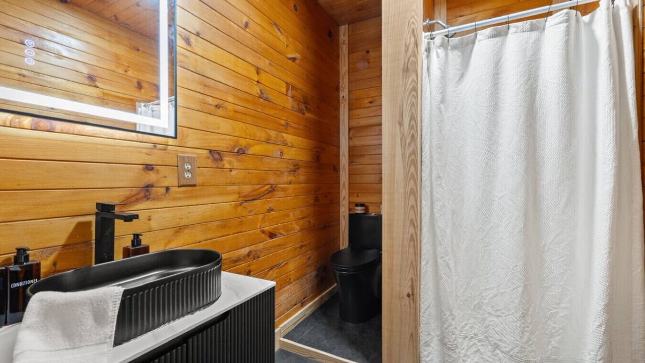 Photo of Bathroom in Rogers