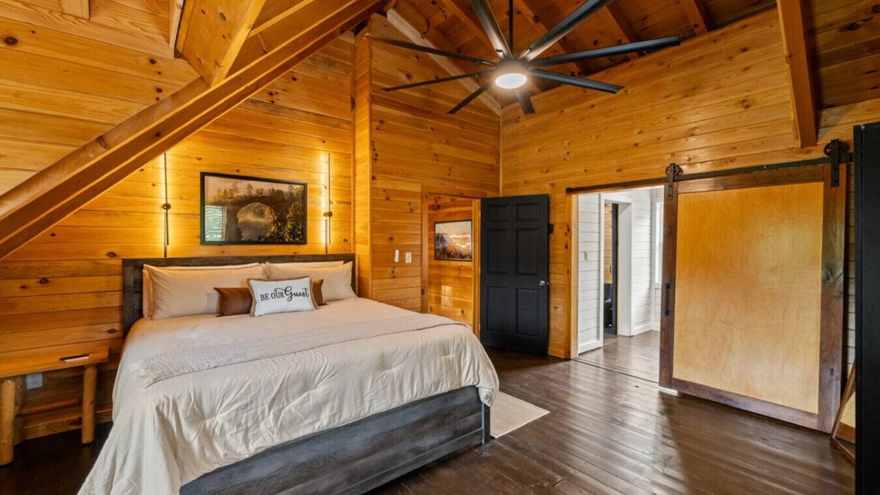 Photo of Bedroom in Rogers
