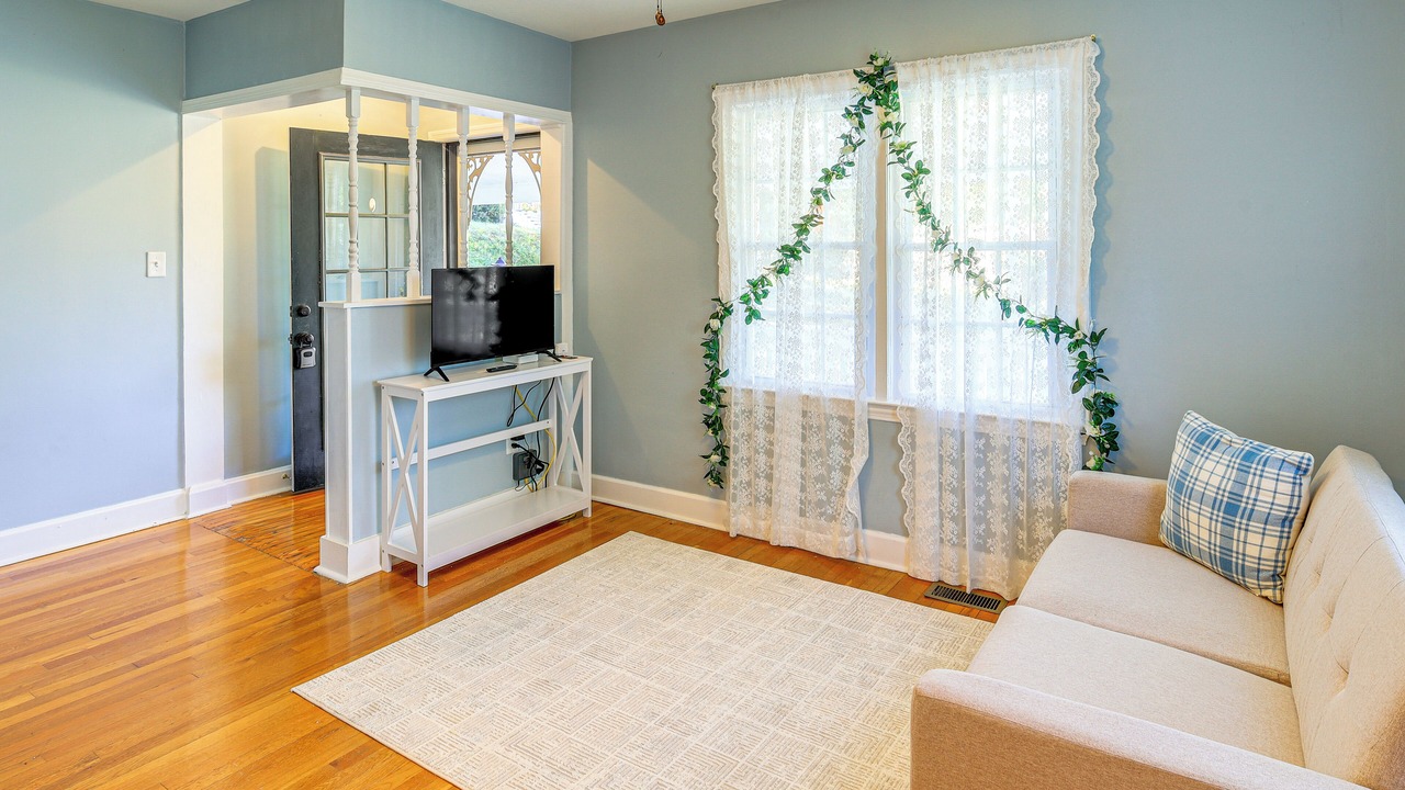 Photo of Bedroom in Jonesborough