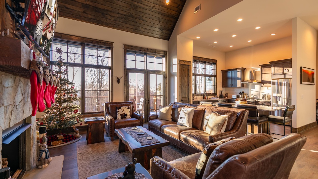 Photo of Livingroom in Elk Park