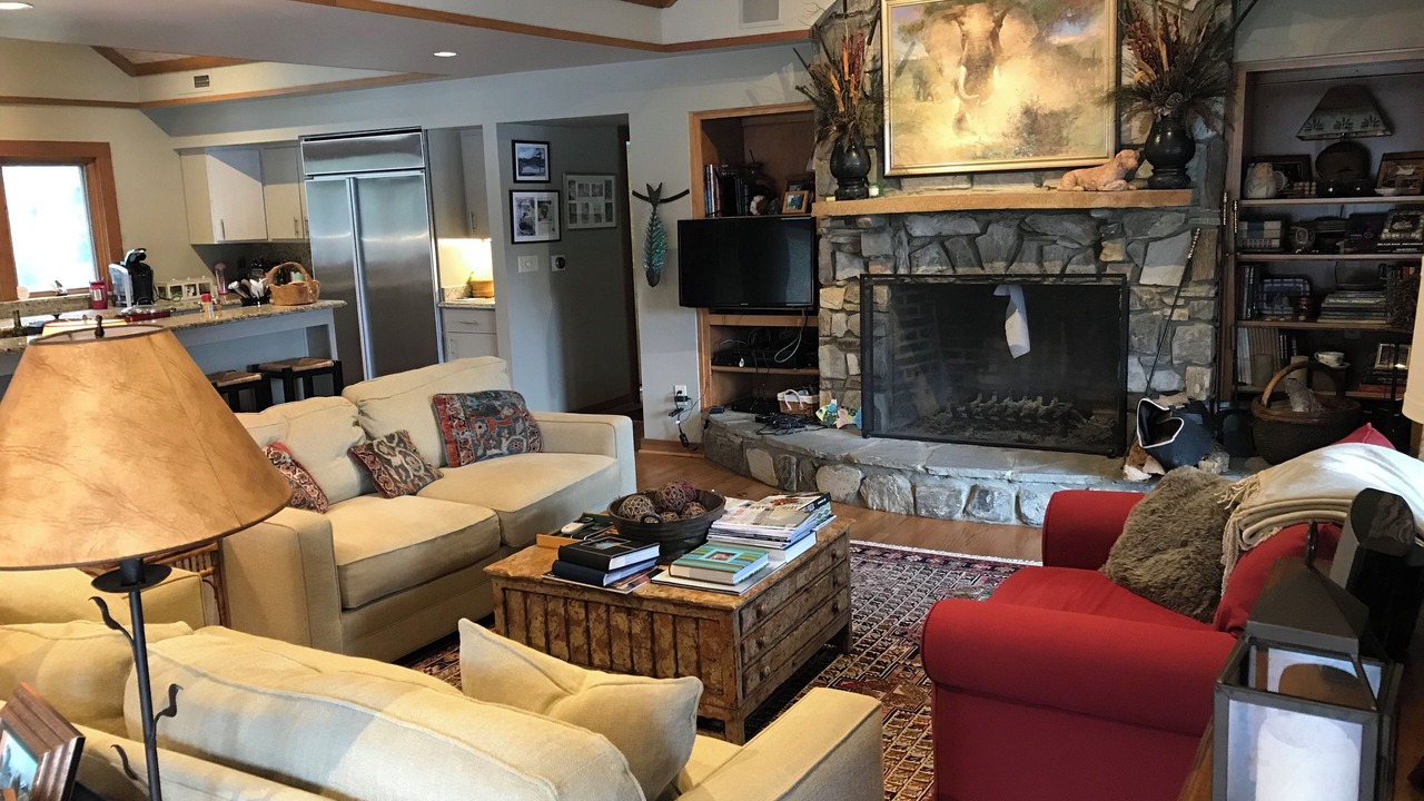 Photo of Livingroom in Tuxedo