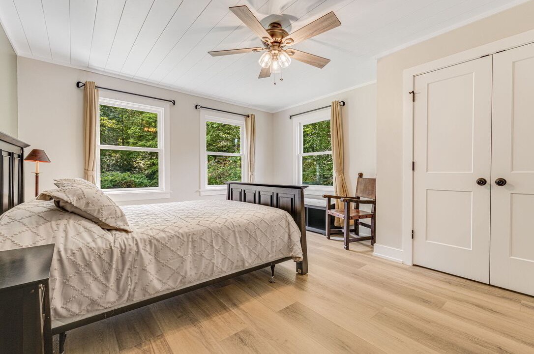 Photo of Bedroom in Candler